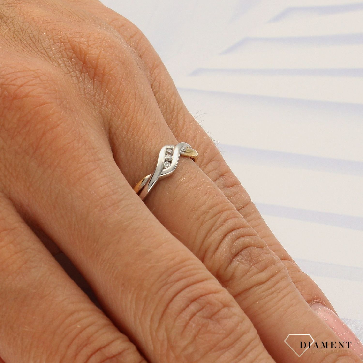 Pierścionek złoty DIAMENT 585, diamenty CH 448.jpg